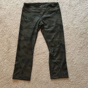 Lululemon run inspire II.