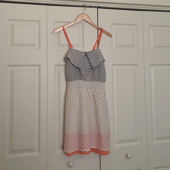 Xhilaration Dresses & Skirts - ⭐️LAST CHANCE⭐️Xhilaration Dress - NWOT