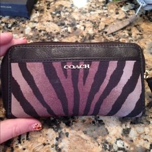 ‼️️SALE‼️authentic!! - lovely new pattern!