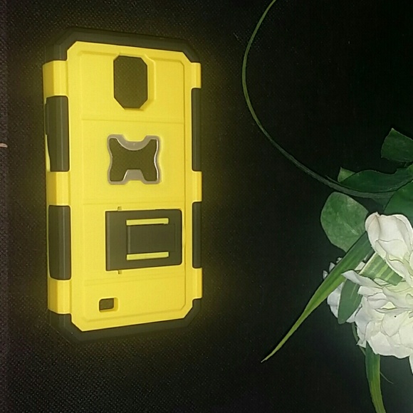 Black and Yellow Galaxy S4 Otterbox Case