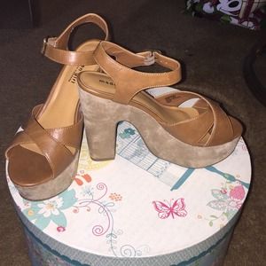 Madden Girl Brennerr Platform Sandals