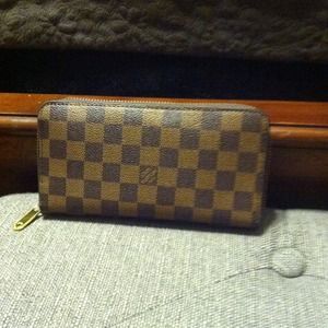Wallet ( OBO)