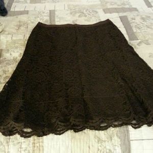 Brown a line skirt.