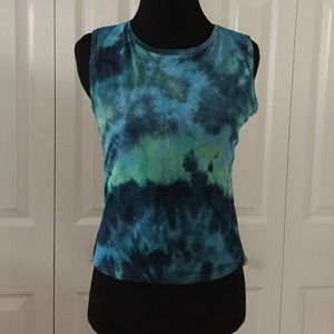 Athletic tops - fits like a small