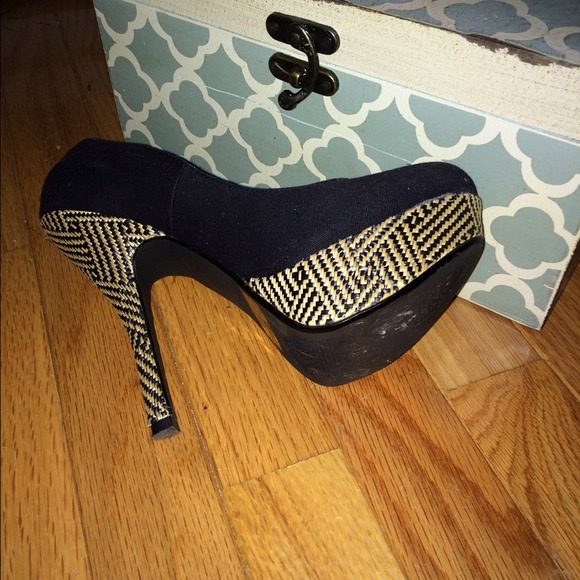 High heels! - Picture 2 of 4