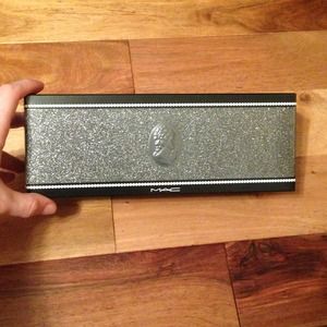 Mac LE sparkle holiday cardboard box
