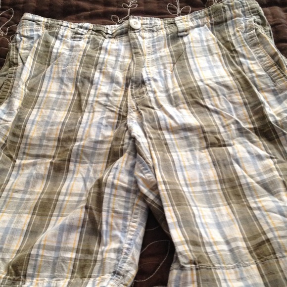Men's 32 Shorts