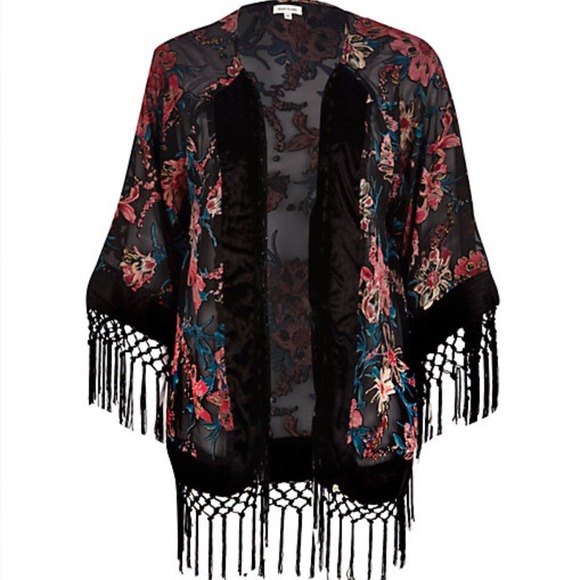 Beautiful Red Kimono with tassel and velvet trim