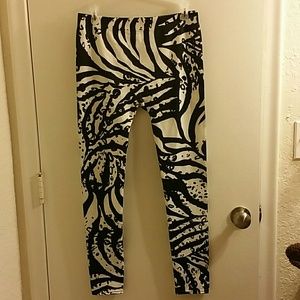 Animal print leggings