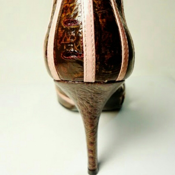 SOLD Carlos By Carlos Santana Pink Snakeskin Heels - Picture 2 of 4