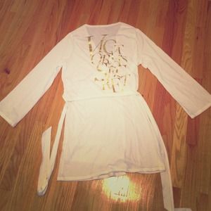 VS White bath robe