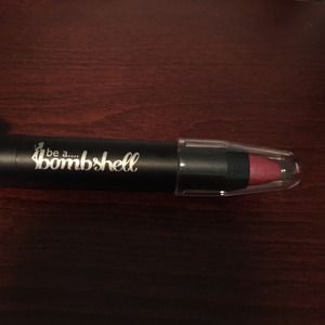Be a Bombshell Lip Crayon