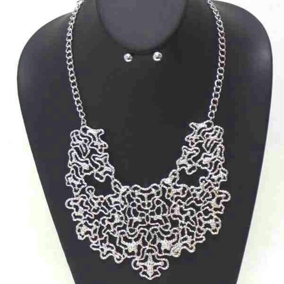 Silvertone Statement Necklace Set