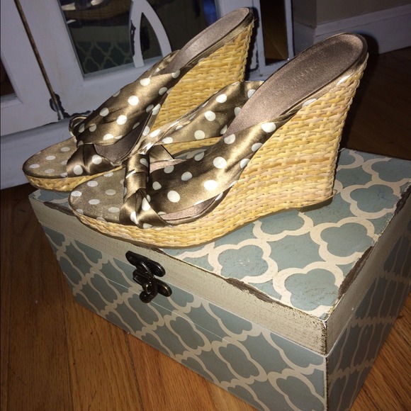 Nine West wedge heels - Picture 2 of 3