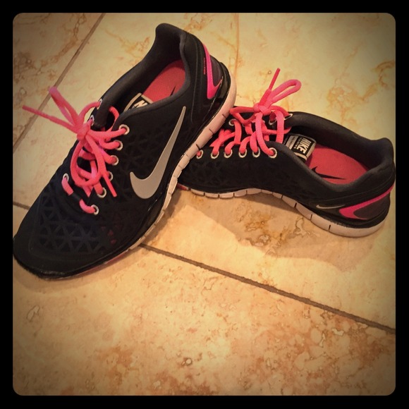 Black and pink Nike