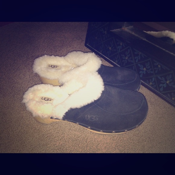 Ugg fur lined clogs