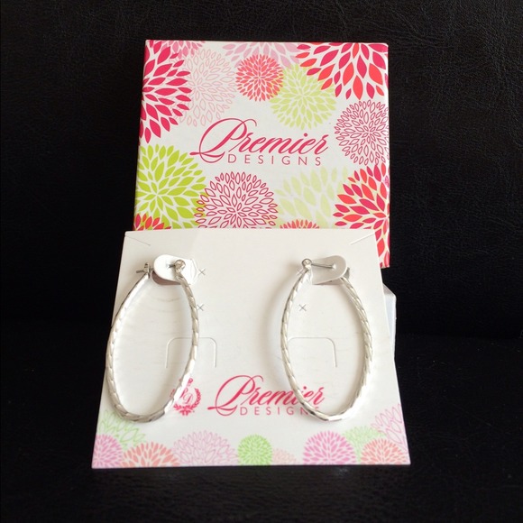 Premier Design Hot Cake Earrings