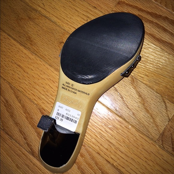 Flirty heels - Picture 3 of 3