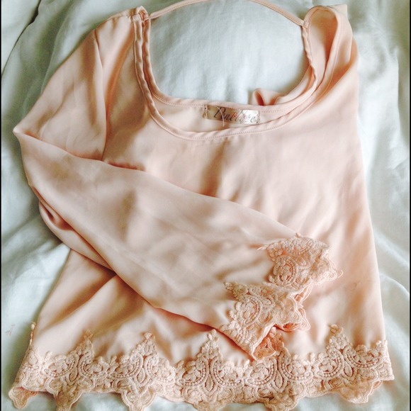 Flawy light pink shirt
