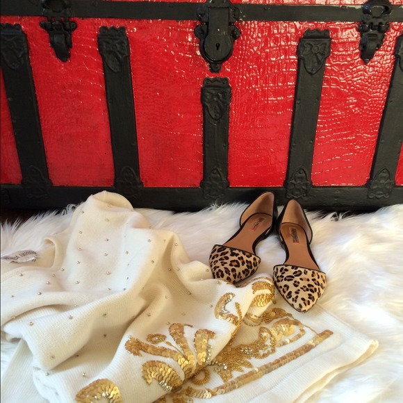 Leopard print flats 😺