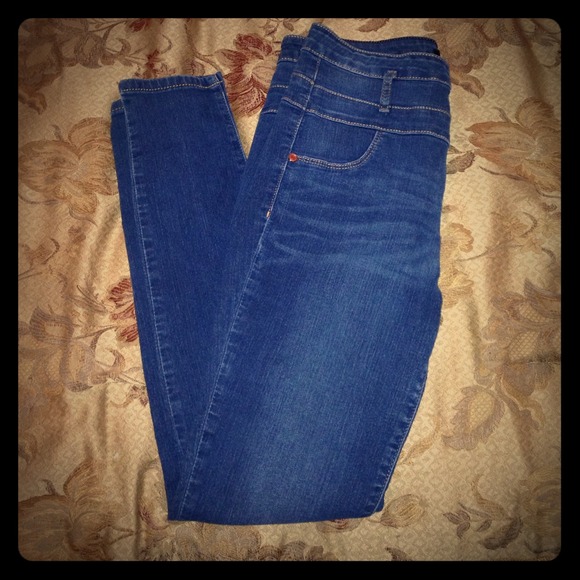 Super skinny jeans