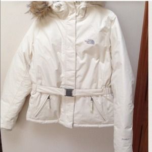 Cleanish/white women's NORTHFACE jacket