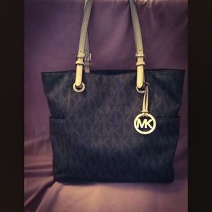 Michael Kors Tote👜