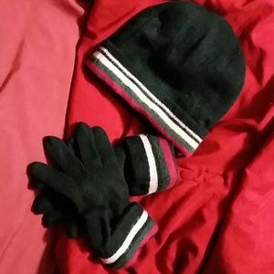 Hat and glove set, Croft and Barrow