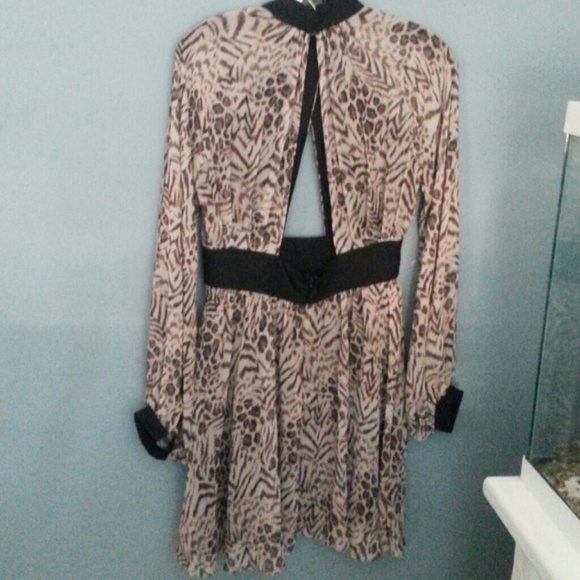 BCBG Generation - Picture 3 of 4