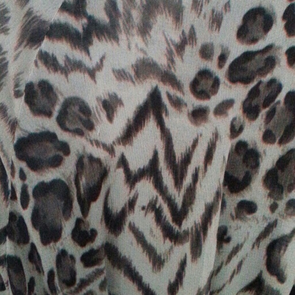 BCBG Generation - Picture 4 of 4