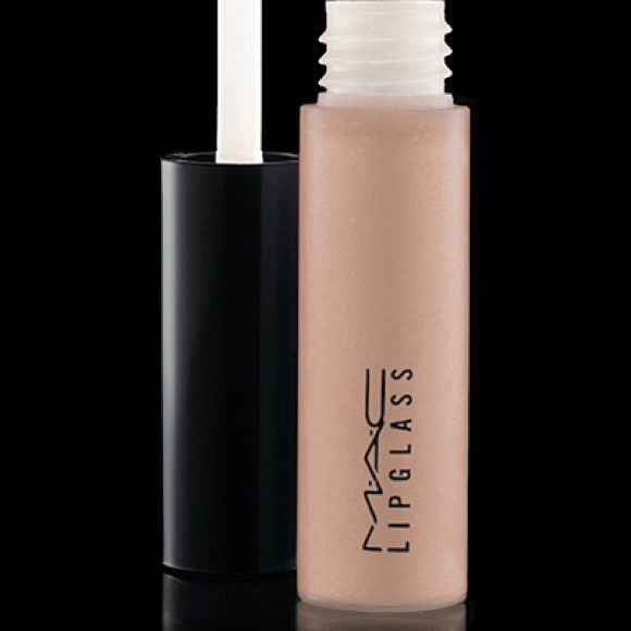 SOLD.....💋MAC LIPGLASS 💄