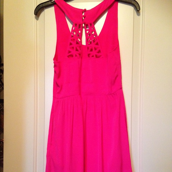 Dress - Picture 4 of 4
