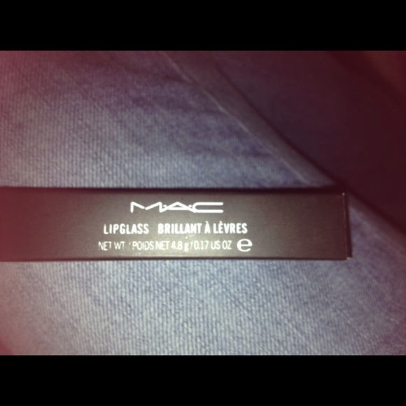 Sold......💋MAC LIPGLASS 💄 - Picture 2 of 4