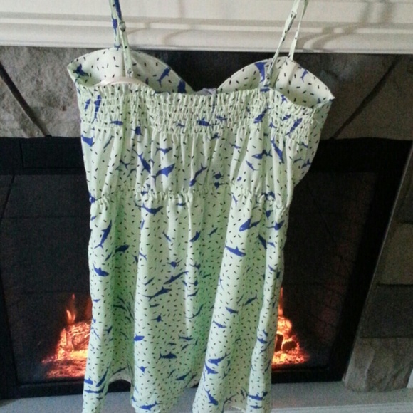*SOLD * Small BCBG Generation - Picture 3 of 4