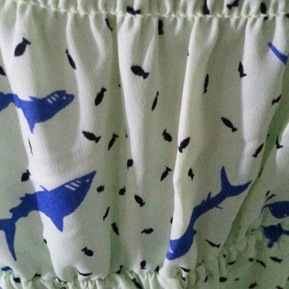 *SOLD * Small BCBG Generation - Picture 4 of 4