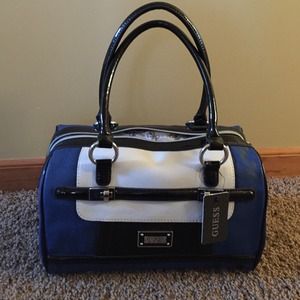 Guess purse