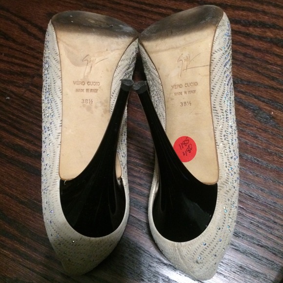 Beautiful Giuseppe zanotti peep toe shoes - Picture 4 of 4