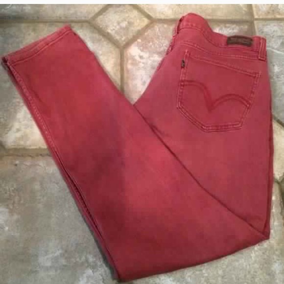 Levi's