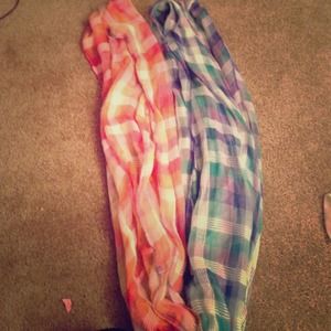 ❌SOLD❌Scarfs