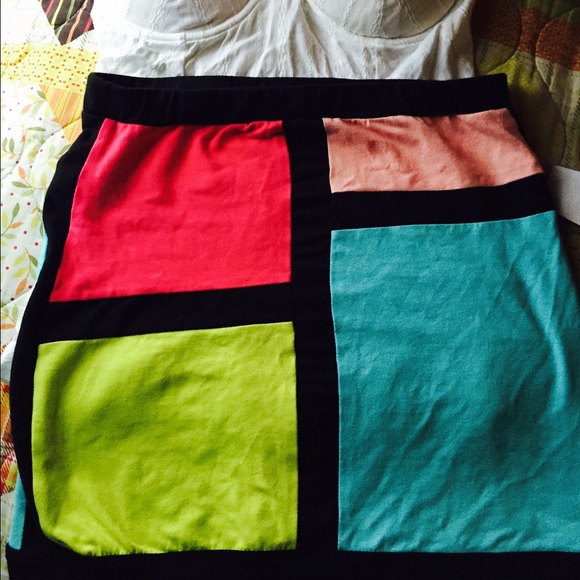 NWT Colorblock mini skirt