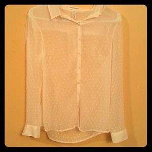 Creme/white 100% polyester.blouse