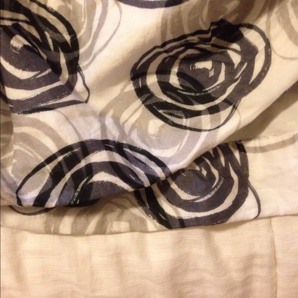 ✅SOLD✅ Gap navy/gray swirl print bubble skirt - Picture 4 of 4