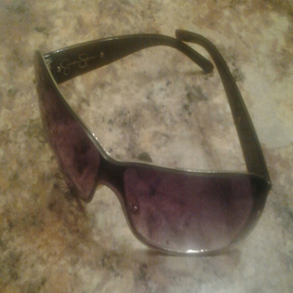 Jessica Simpson sunglasses ( black and silver)