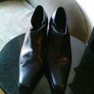 Ankle boots, leather