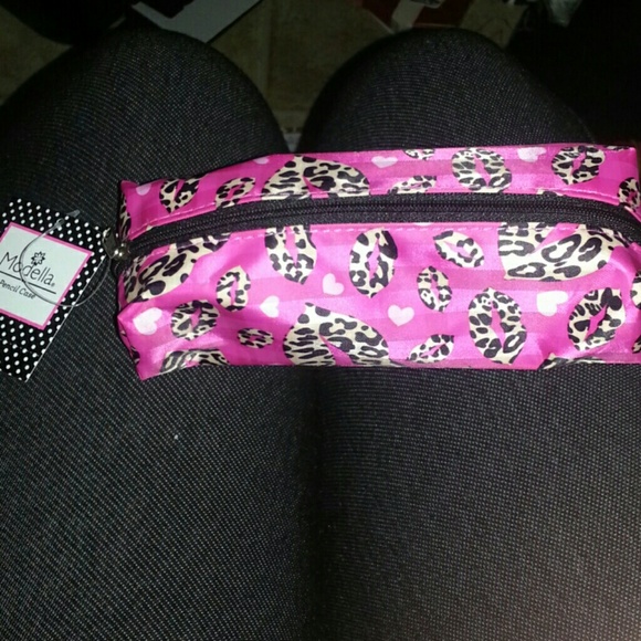 Elf MakeUp Bundle - Picture 4 of 4