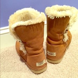 Bailey Button UGGS
