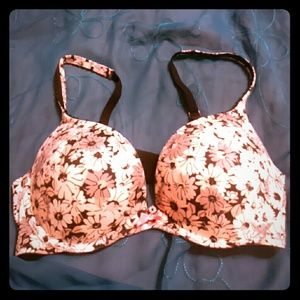 Victoria's Secret Bra - Offers welcome