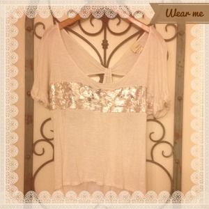 High low off the shoulder Daytrip