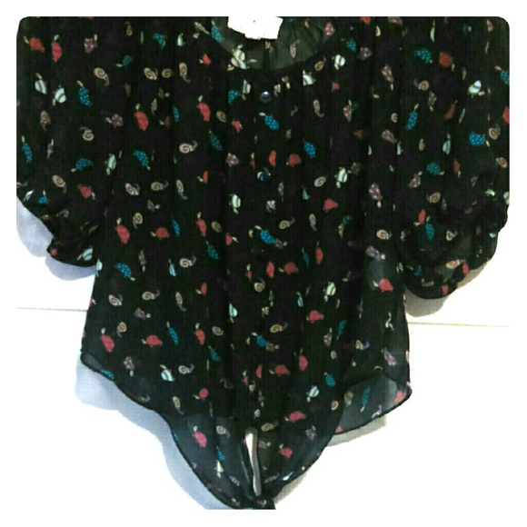 Short sleeve navy blue top