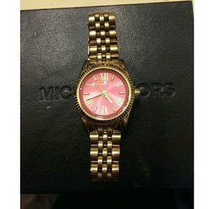 ❌SOLD❌ MICHAEL KORS WATCH